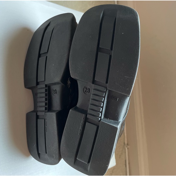 TODDLER ITALIAN 🇮🇹 BLACK PATENT LEATHER BOOTIES U.S.Size 11 Toddler  EUC - Picture 5 of 9